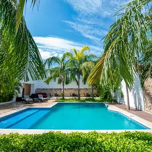 Embajadores 4* Merida